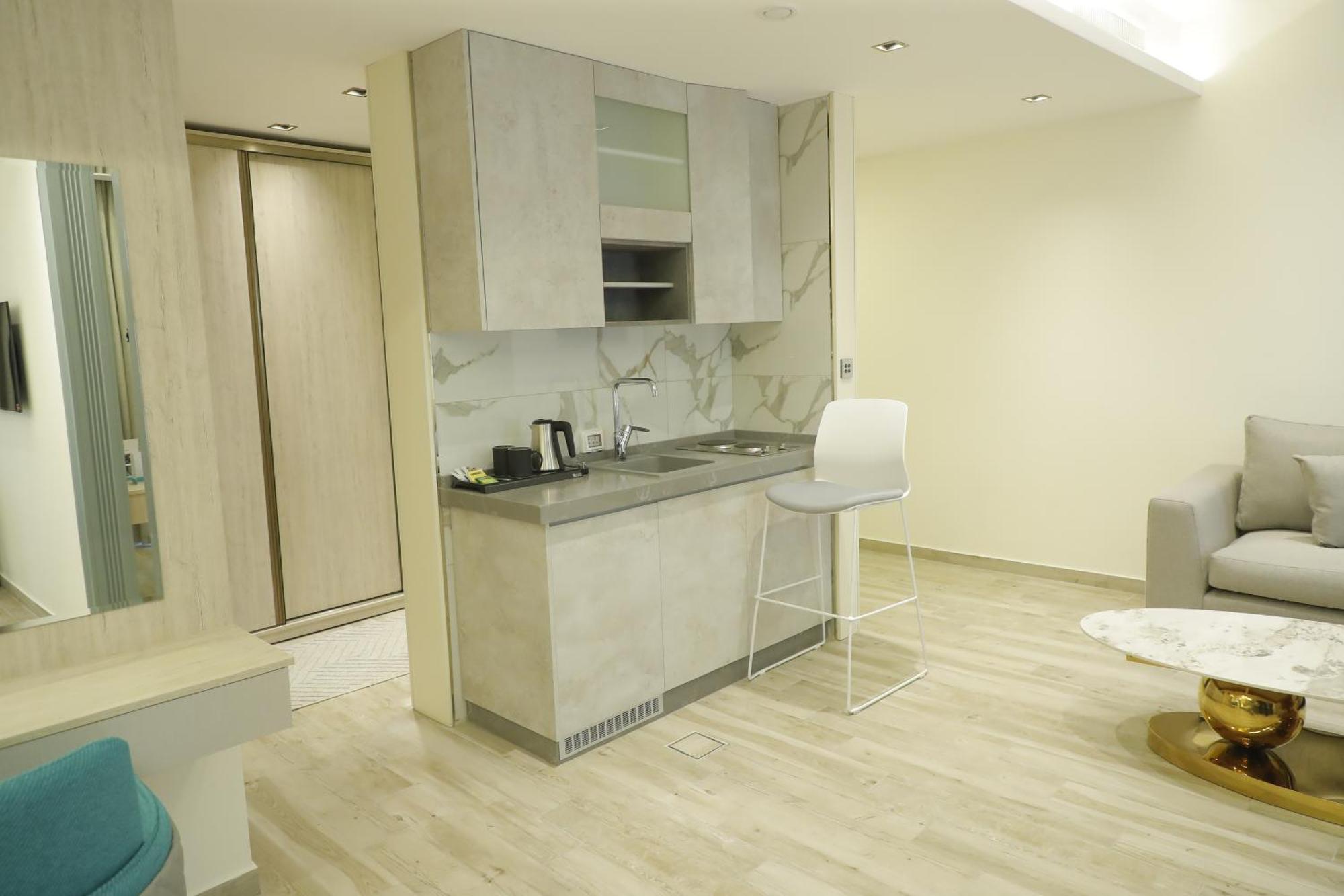 Отель Soho Midtown Ash Shumaysani Экстерьер фото